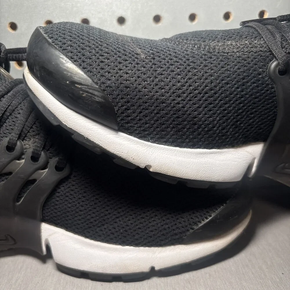 Nike Air Presto Shoes Womens Size 8 Black White Sneakers Athletic Gym 878068-001